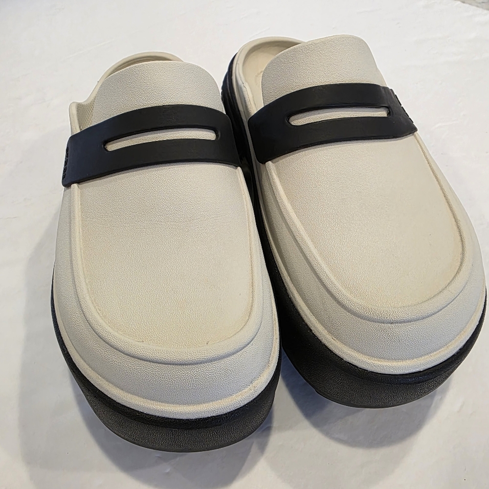 Crocs Stomp Loafers in the 'Linen Black' Women's Size 7 (Mens 5) Penny Loafer - Picture 5 of 17